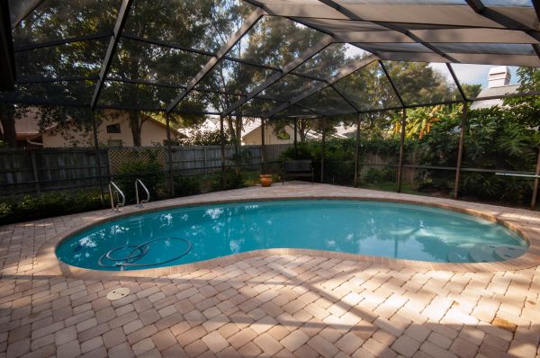 Cost of Pool Area Paving in Columbia